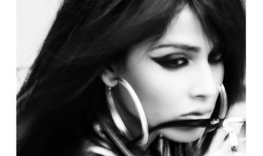 जेनेलिया देशमुख की ये थ्रोबैक तस्वीरें एक्ट्रेस की सदाबहार खूबसूरती का सबूत हैं