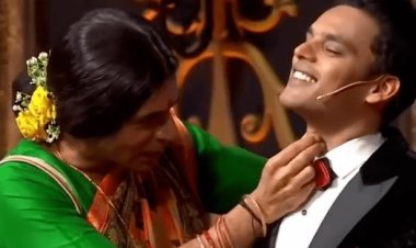 सुनील ग्रोवर ने इस अंदाज में दिया आशीर्वाद कि विजय सचान ने शेयर किया वीडियो 