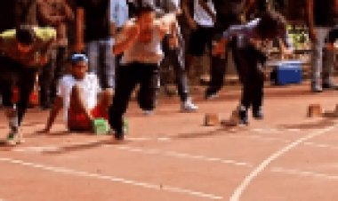 टाइगर श्रॉफ का वीडियो हुआ वायरल, अपनी ही दौड़ में दौड़ते नजर आए अभिनेता