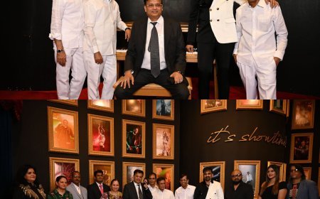 फीनिक्स आर्टिस्ट: गौरांग दोषी और नीति अग्रवाल द्वारा निर्मित बॉलीवुड और हॉलीवुड में स्टारडम की राह दिखाने वाला एक एप्लिकेशन