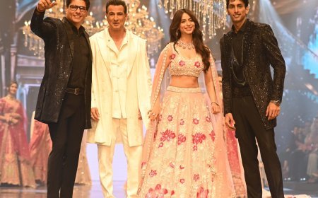 रेशमा और रियाज़ गांगजी के शो ने बॉम्बे टाइम्स फैशन वीक में मचाई धूम
