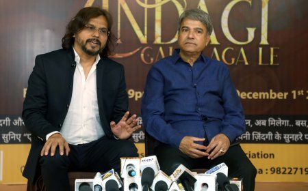 पद्मश्री सुरेश वाडकर और कुमार का सुरीला रेडियो प्रोग्राम 'ऎ ज़िंदगी गले लगा ले' माई एफएम पर 1 दिसम्बर से