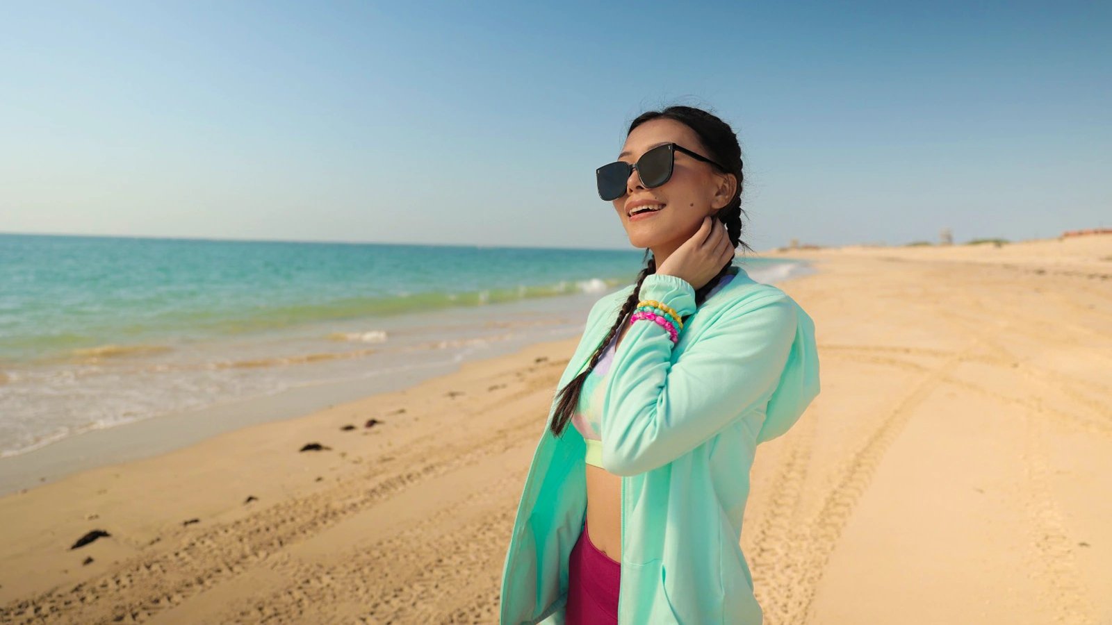 फेमिना मिस इंडिया रनर्स-अप ने शिवराजपुर बीच की खूबसूरती को किया एक्सप्लोर